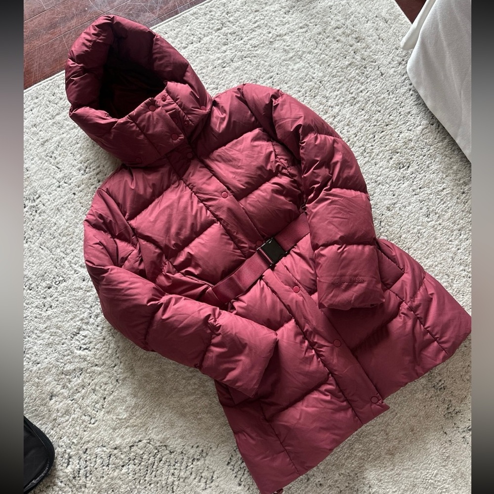 Lululemon wonder puff waist jacket
